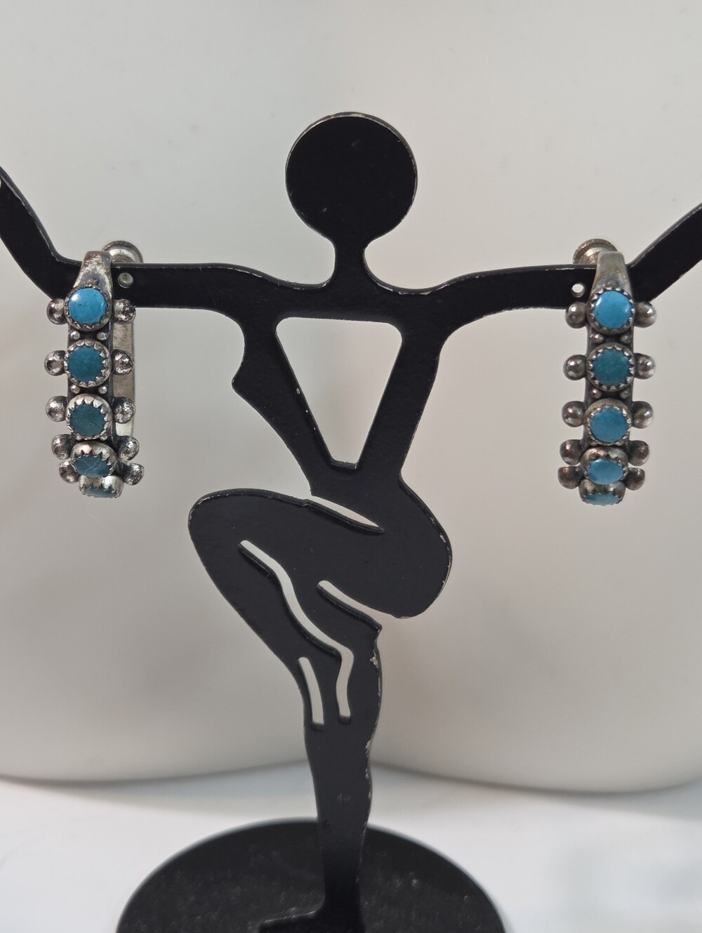 vtg zuni petite point sterling turquoise stone half hoop screwback earrings